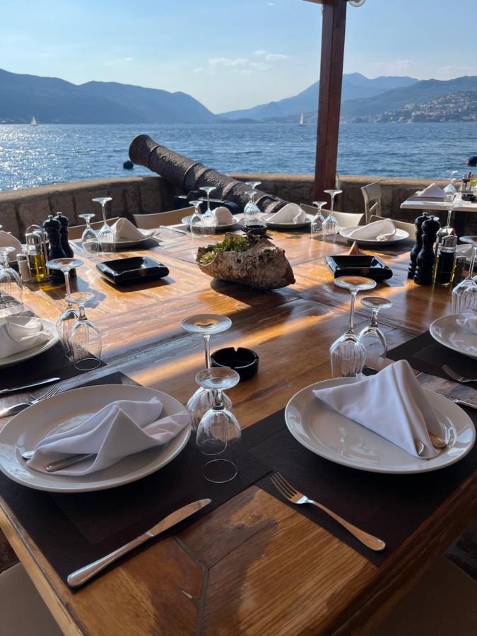 Forte Rose Resort Tivat Bagian luar foto